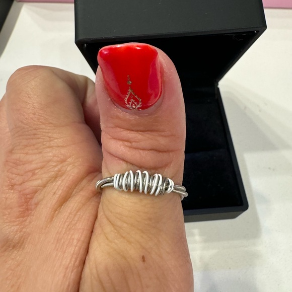 Guitar string ring - Picture 3 of 4